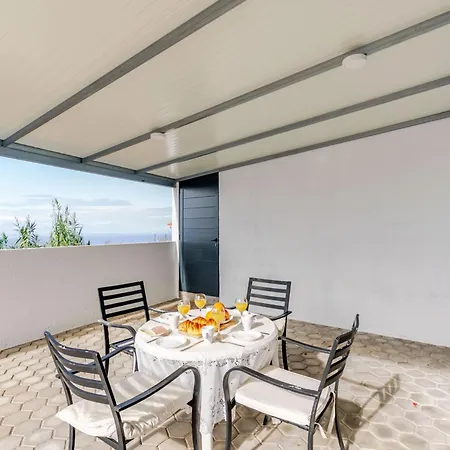 Casa Bela, Sunshine Day Apartment Estreito Da Calheta